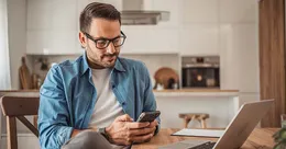 Man texting